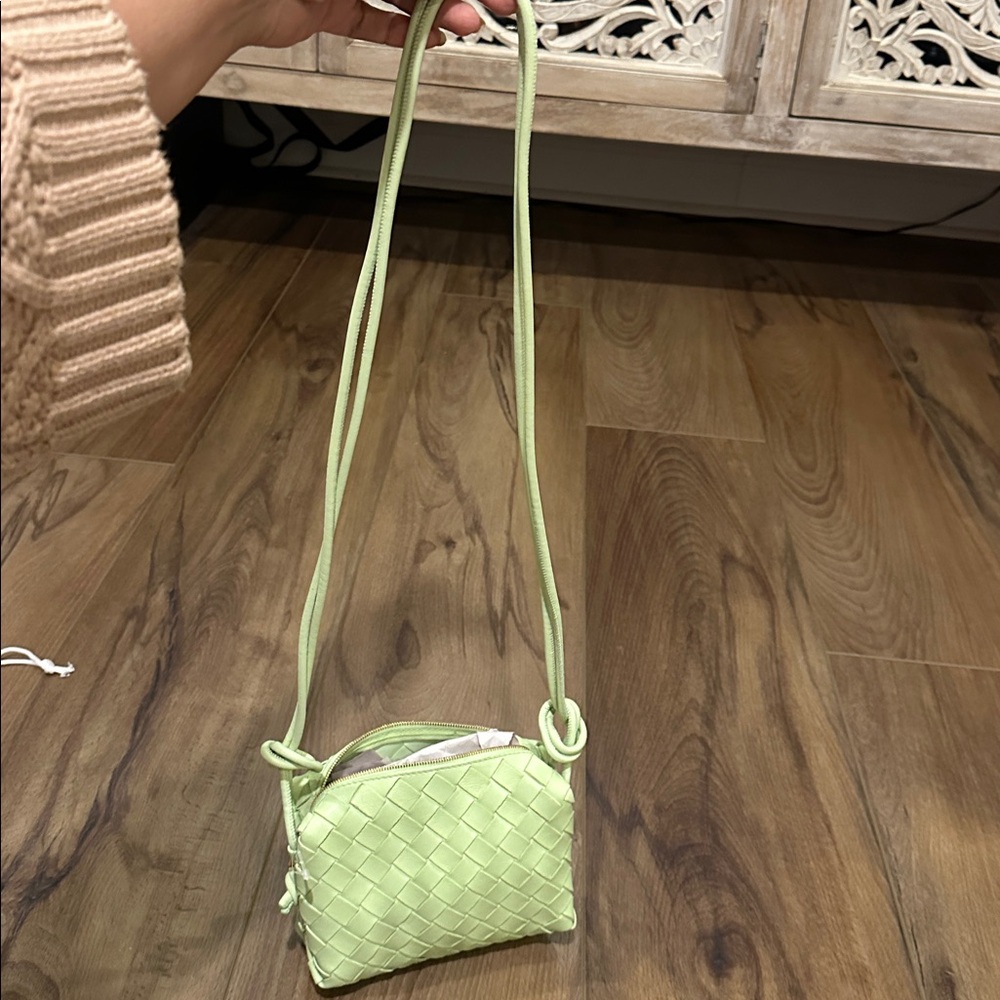 Bottega Veneta mini loop camera bag NWOT - Picture 4 of 4